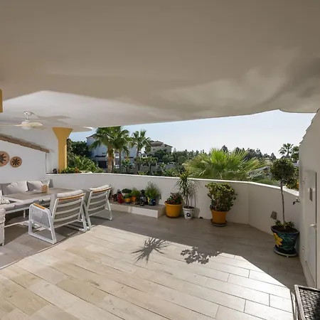 2 Beds In Calahonda With Golf And * Sitio de Calahonda