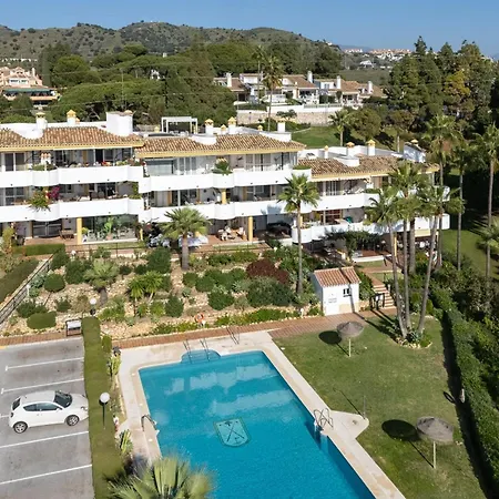 2 Beds In Calahonda With Golf And * Sitio de Calahonda